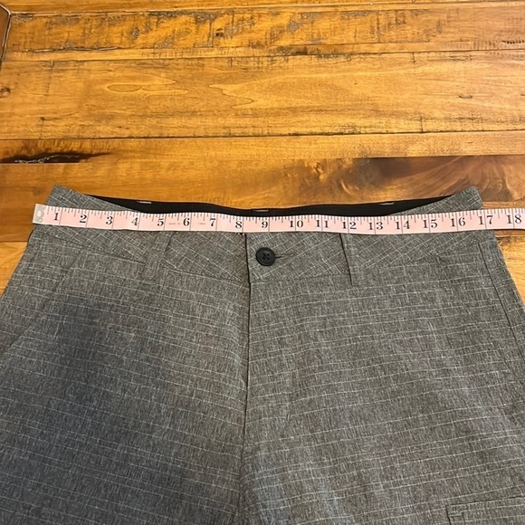 VAN’S board shorts - Picture 3 of 6